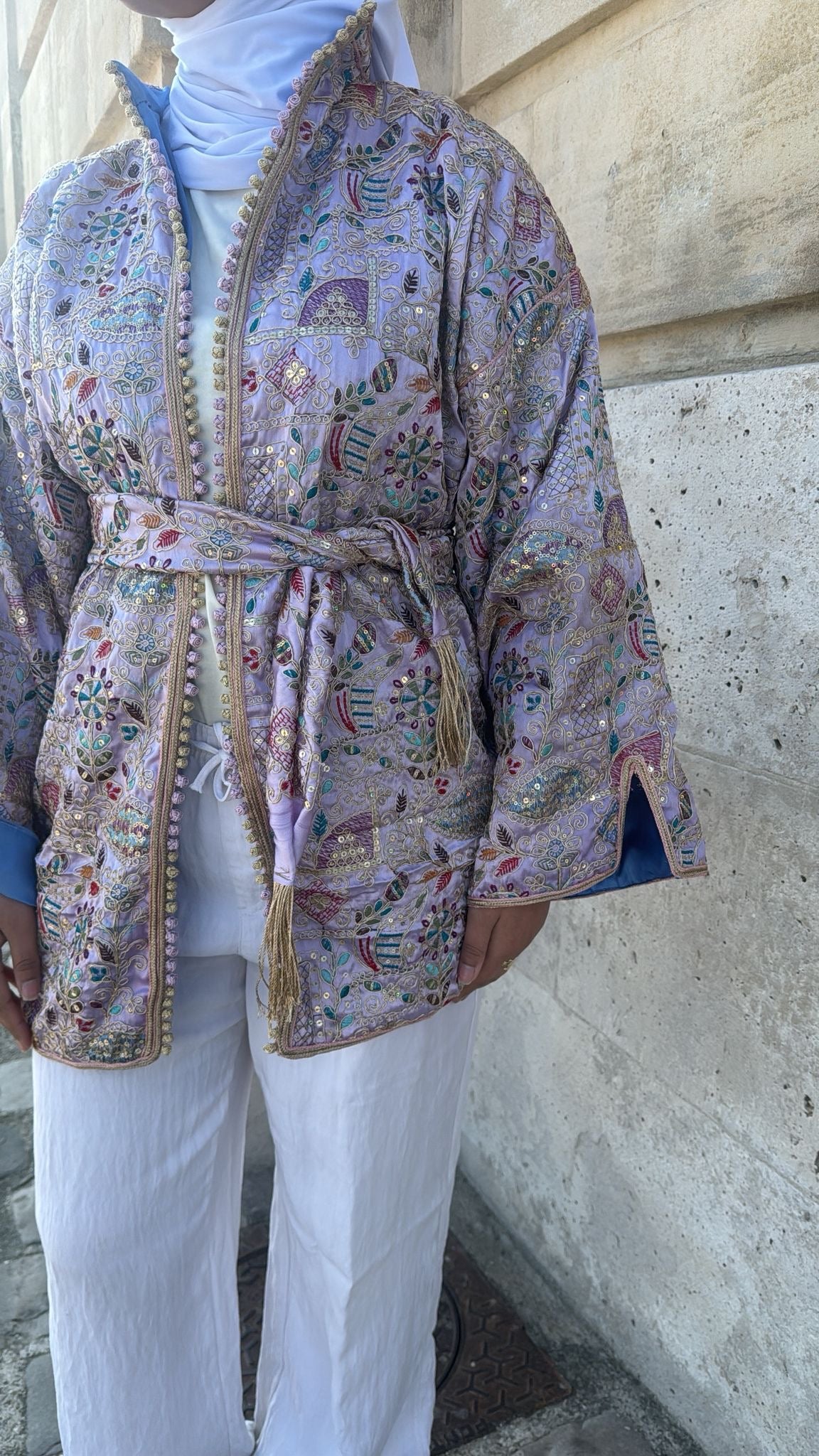 Kimono lilas intérieur bleu ciel
