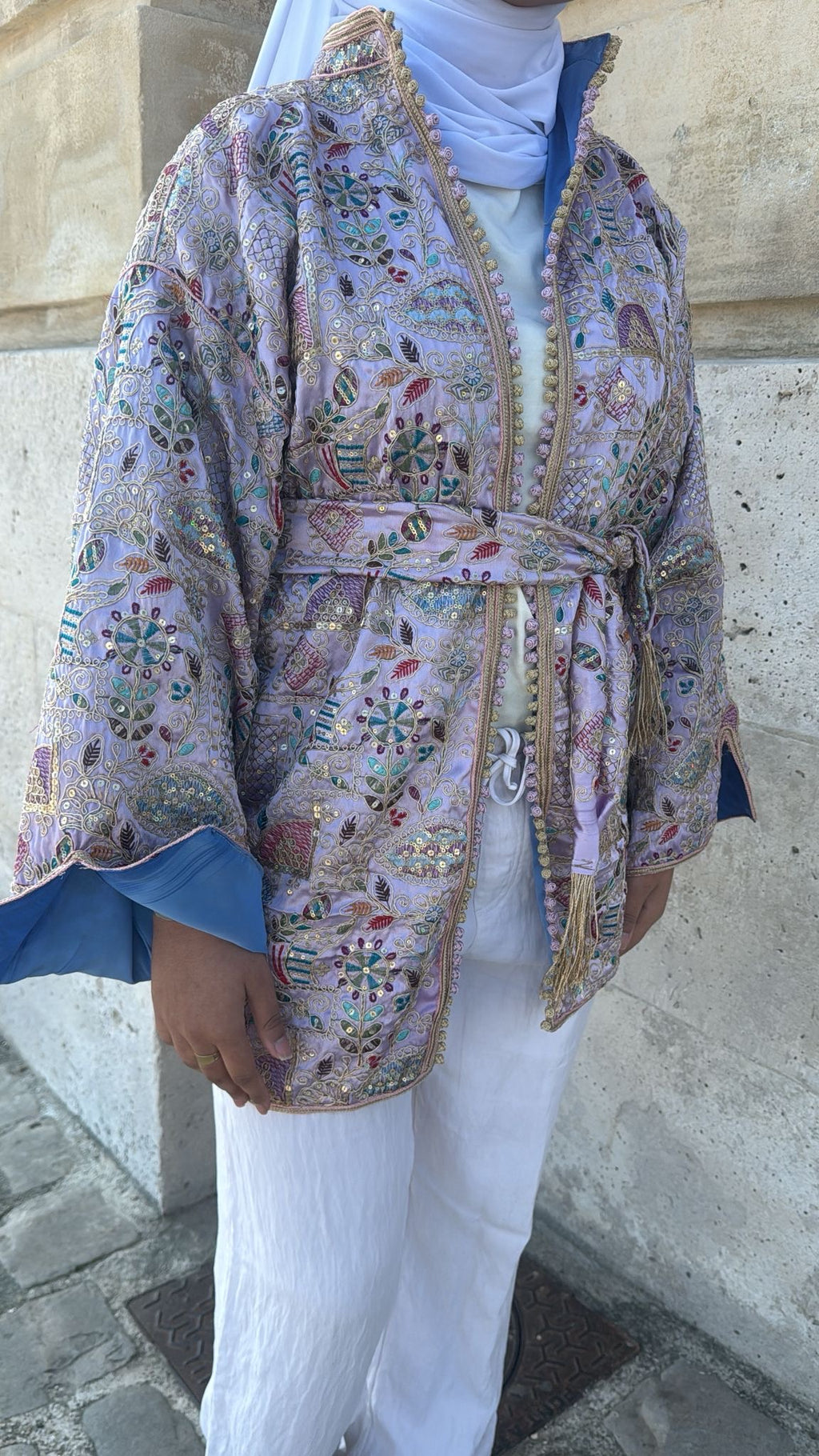 Kimono lilas intérieur bleu ciel