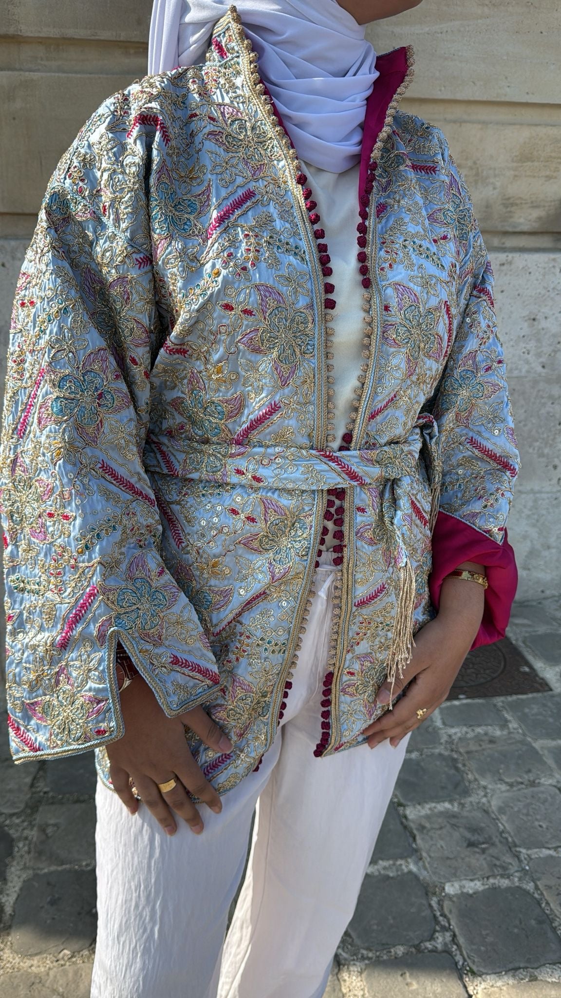Kimono bleu ciel intérieur fushia