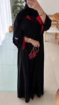 Abaya noir intérieur rouge