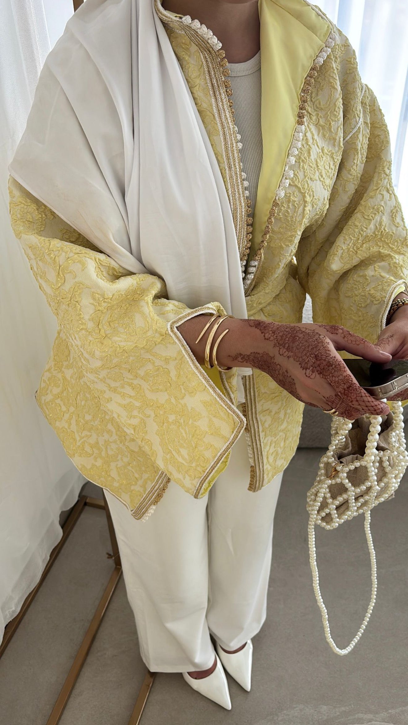 Kimono jaune 💛 ( expédition à partir du 30/05)