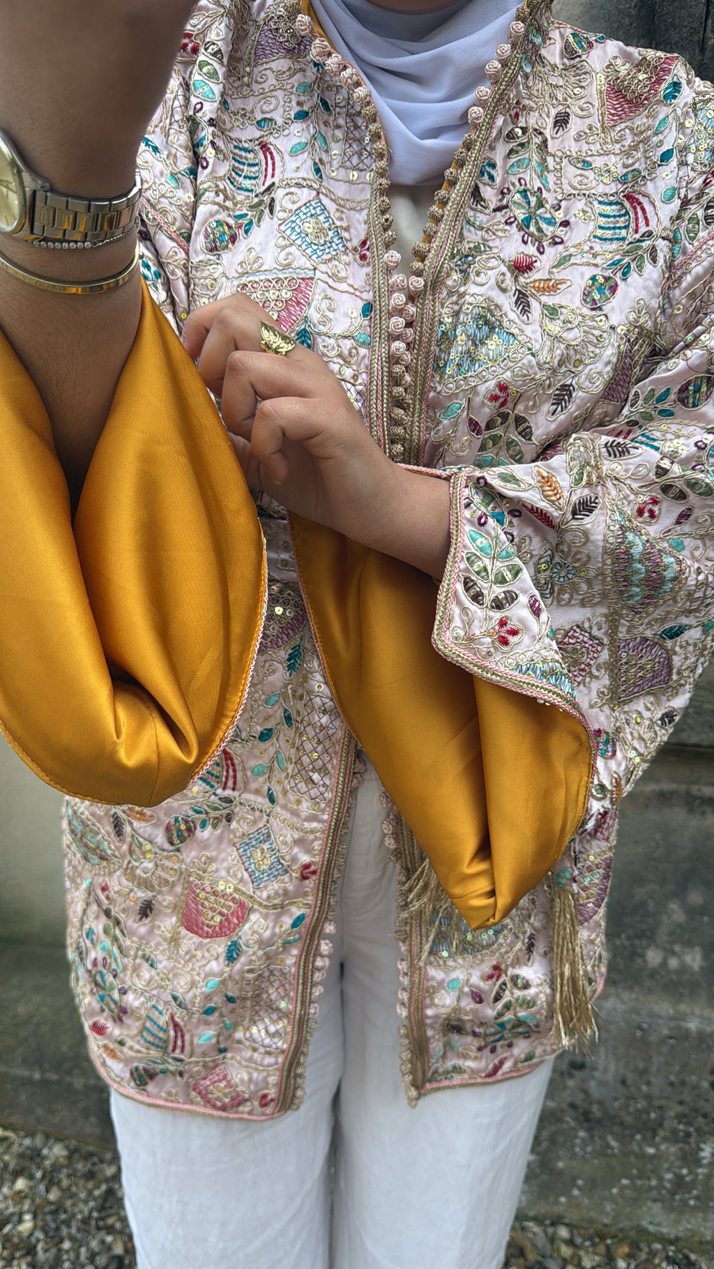 Kimono rose poudré intérieur jaune moutarde 🪡