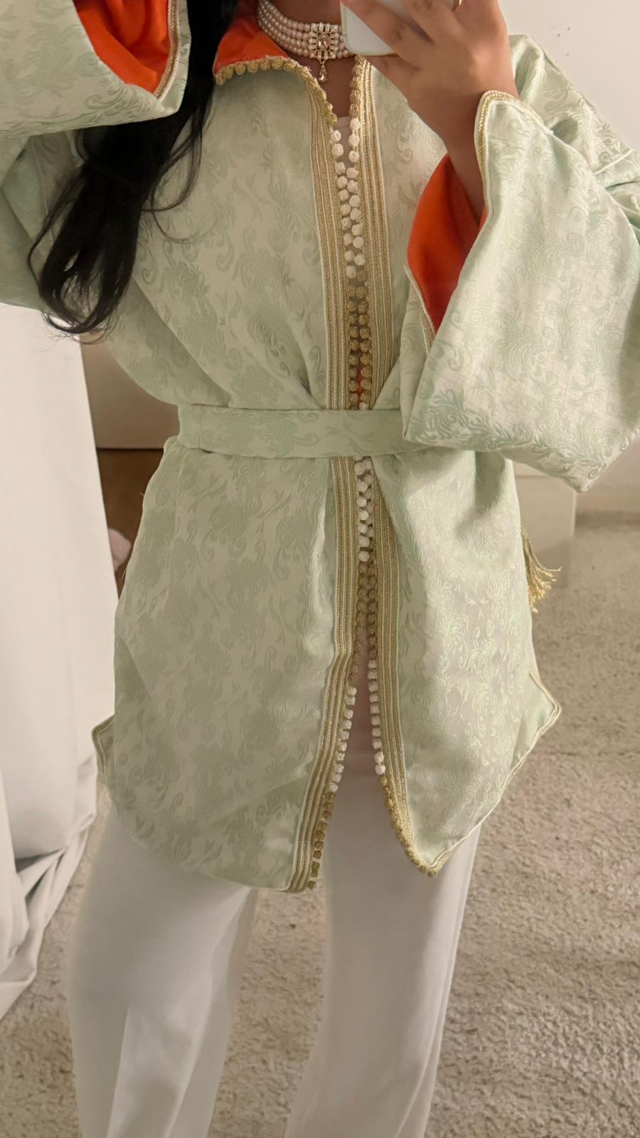 Kimono vert intérieur orange
